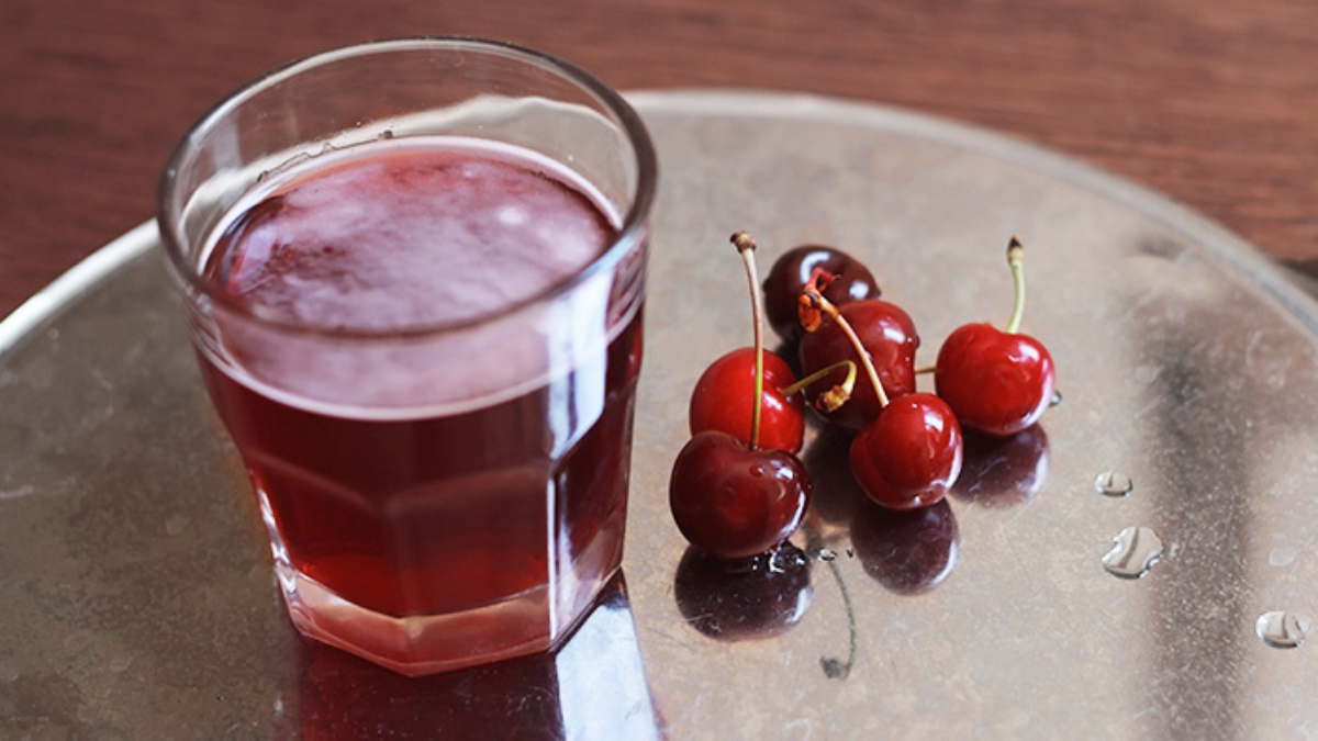 The Benefits Of Tart Cherry Juice Glass Of Tart Cherry Juice