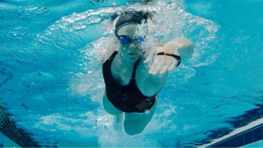Female swimmer using Eo Sb X TrainingPeaks